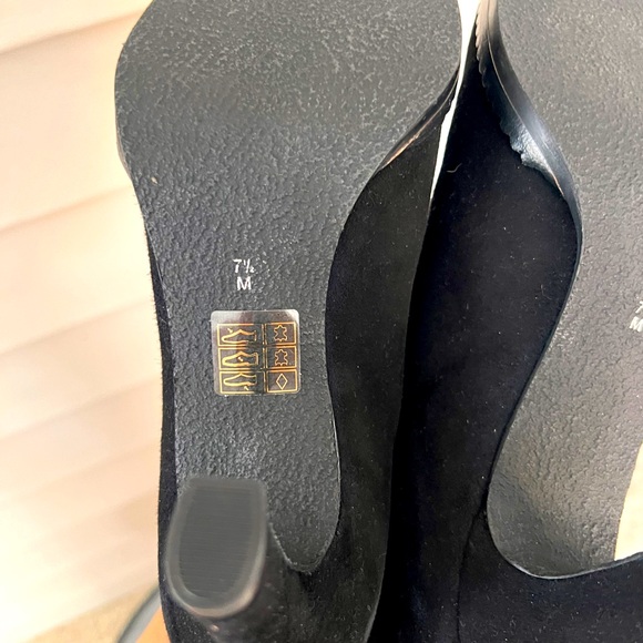 Black suede heeled ankle boots size 7.5 - Picture 5 of 8